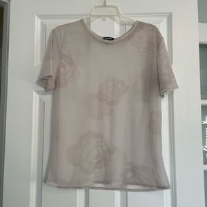 Tildon Floral Gray White Short Sleeve Blouse